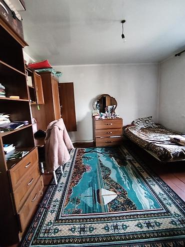 6 мкр: 📍 В селе Кожомкул (Военно-Антоновка) от трассы 400м. 🏡Продается дом — 9