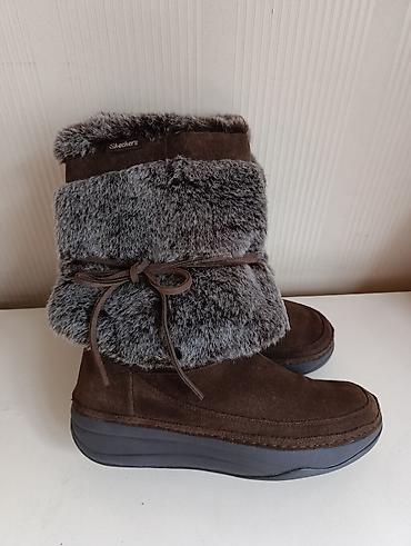 Сапоги: Сапоги Sketchers ( оригинал ) в идеальном состоянии,одевала два раза — 1