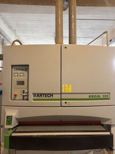 tap az işlənmiş darvazalar: Kalibrovka və şilfovka dəzgahı: (1350mm) Biesse- ARTECH: Regal Levia