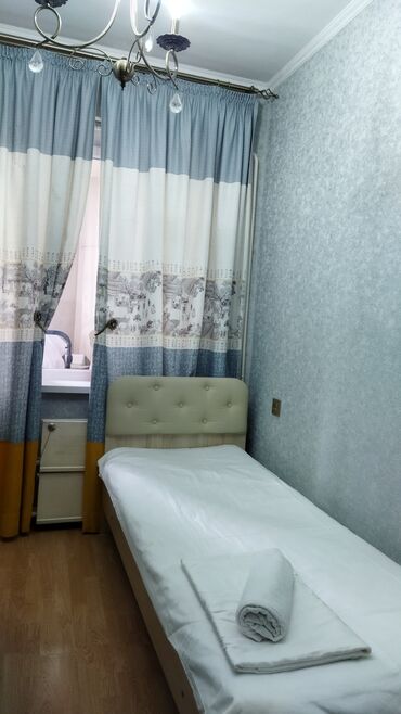 яйца куринные: Продам две одинарные кровати с матрацами