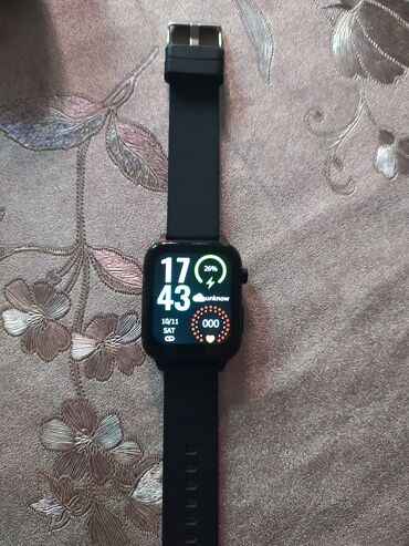 часы appl: Смарт-часы с прямоугольным экраном и силиконовым ремешком (черный