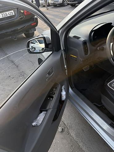 Транспорт: Kia Picanto: 2018 г., 1 л, Автомат, Бензин, Хэтчбэк — 8