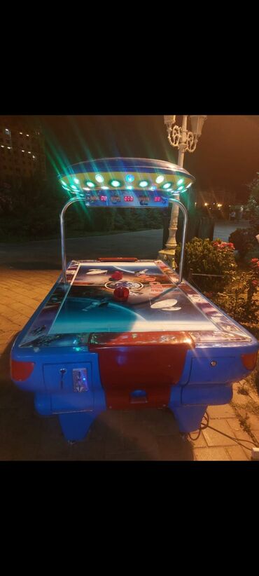 Digər restoran, kafe avadanlığı: Kod 4132 Xakkey aparatı 1700 manat təcili satılır. Unvan Sumqayit