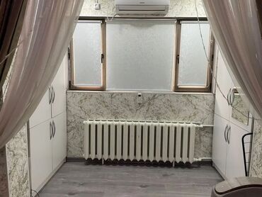 арча белик квартира: 3 бөлмө, 72 кв. м, 105-серия, 2 кабат, Евроремонт