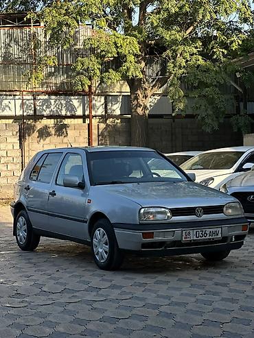 колф 3: Volkswagen Golf: 1993 г., 1.6 л, Механика, Бензин, Хэтчбэк — 10