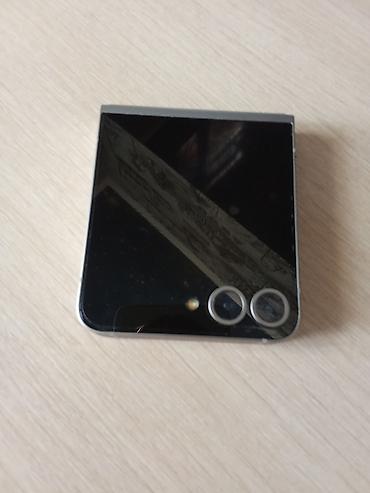 flip 7: Samsung Galaxy Z Flip6, Б/у, 256 ГБ, цвет - Серебристый, 1 SIM, eSIM — 8