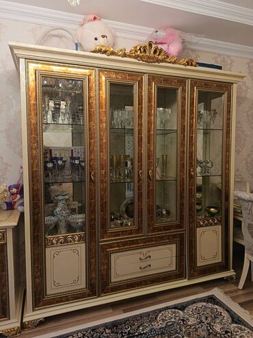 мебель гостинная: İşlənmiş, Düz dolab, Bufet