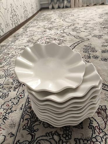 dish sets: Набор белых сервировочных тарелок из жаропрочного стеклокерамического — 1