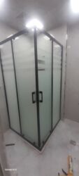 Duş kabinaları, arakəsmələr: Yeni Üstü açıq kabina, Künc üçün — 2