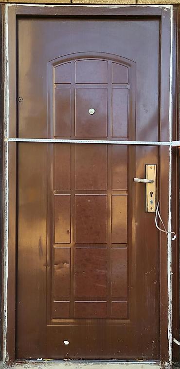 zabrat seyf qapilar: Seyf qapi 210/96sm
150azn
Affanın yanı 4716 leli — 1