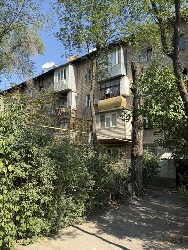 продаю квартиру в чолпон ате: 1 бөлмө, 30 кв. м, Хрущевка, 4 кабат, Эски ремонт