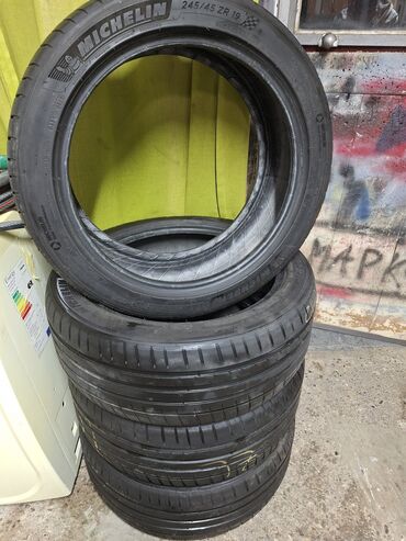 klime za auto na upaljac: Michelin pilot sport 245/45 ZR19 dot 36/22 4 kom. 5.5 mm korišćene dve