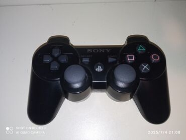 ps3 joystik: Orginal usten cixma Playstation 3 pultudur,ideal veziyyetdedir,13-14