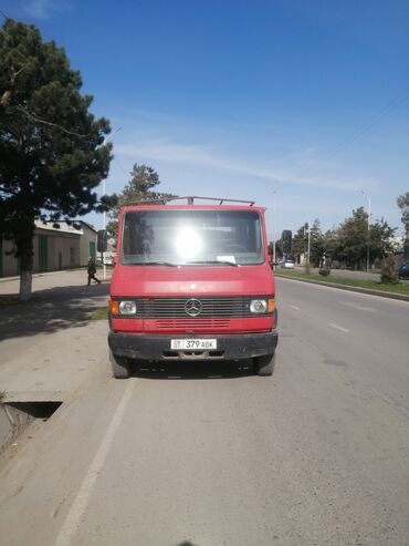 грузовой гигат: Легкий грузовик, Mercedes-Benz, Дубль, Б/у