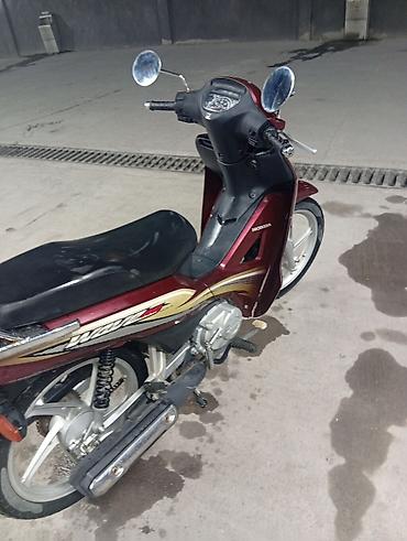 t max: Honda Wave — экономичный и практичный мопед (underbone) в бордовом — 4