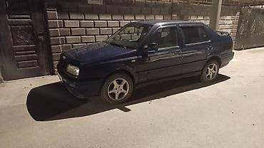 выхлоп глушитель: Volkswagen Vento: 1996 г., 2 л, Механика, Бензин, Седан — 4