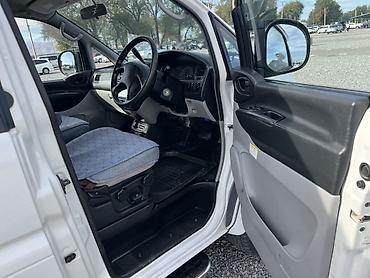 Продажа авто: Mitsubishi Delica: 2003 г., 3 л, Автомат, Бензин, Минивэн — 4