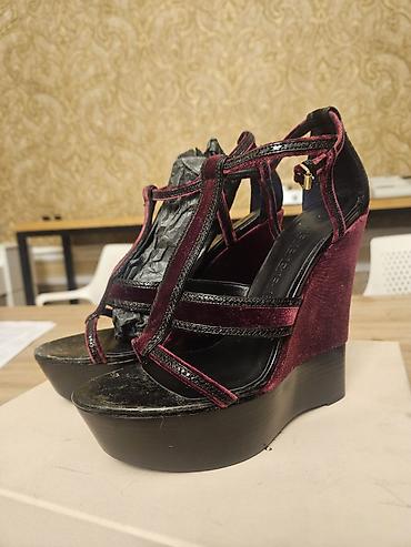 sendel: Vintage Orjinal Burberry qadın sandaleti –39 ölçü. platformalı və içi — 2