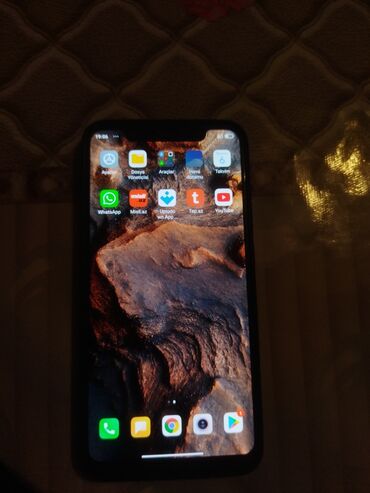 xiaomi adapter: Xiaomi Mi 8, 64 ГБ, цвет - Черный, 
 Отпечаток пальца
