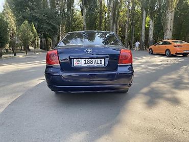 shevrolet volt: Toyota Avensis: 2004 г., 1.8 л, Механика, Бензин, Седан — 6