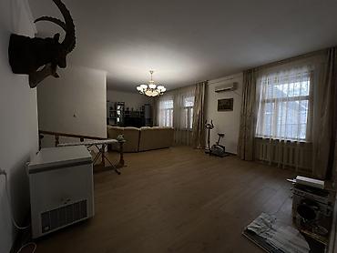 Продажа коттеджей и домов: 📍ул.Суванбердиева 🔘4-комнаты 🔘124м² Продается уютный одноэтажный — 2