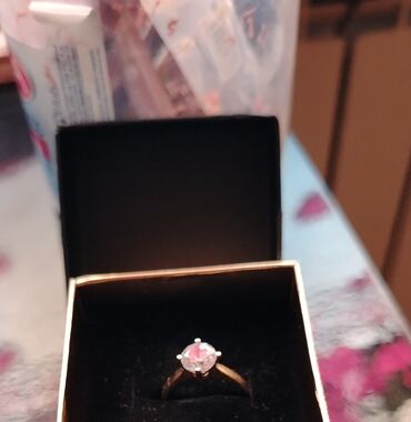 yaqut qaşlı üzük: Кольцо at lalafo.az yaqut qaşlı üzük: Кольцо