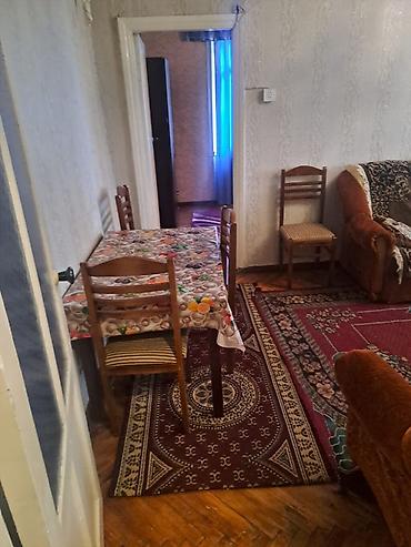 icare ev: İcarəyə verilən mənzil – şəhər küçəsinə baxan balkonlu - Plan: 2 otaq — 10