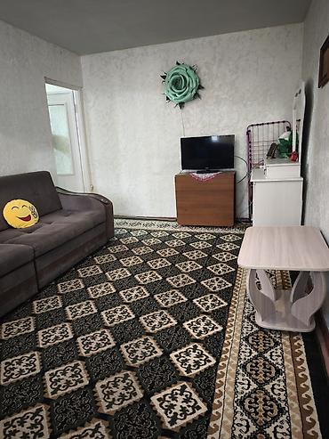 аренда квартир 8 мкр: 1 комната, 33 м², 4 этаж, Косметический ремонт — 2