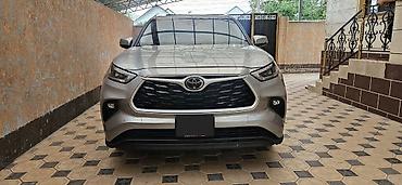 Транспорт: Toyota Highlander: 2022 г., 3.5 л, Автомат, Бензин, Кроссовер — 1