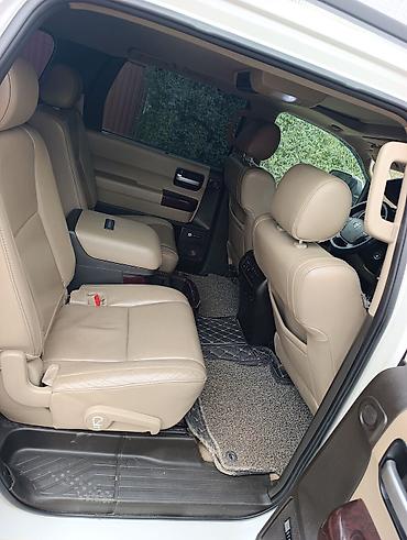секутер: Toyota Sequoia: 2008 г., 5.7 л, Автомат, Бензин, Внедорожник — 8
