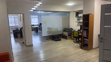 Кыймылсыз мүлк: Ижарага берем The entire office: Ижарага берем Колл-центр, IT company, Photo studio, 96 м², Бизнес борборунда, Ремонту менен, Өзүнчө санитардык түйүнү менен — 4