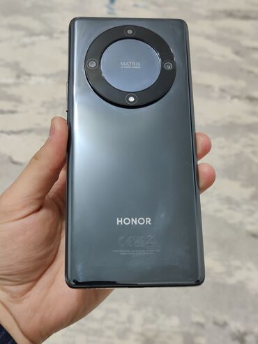 beloe platja s: Honor X9 5G, Б/у, 128 ГБ, цвет - Черный, 2 SIM