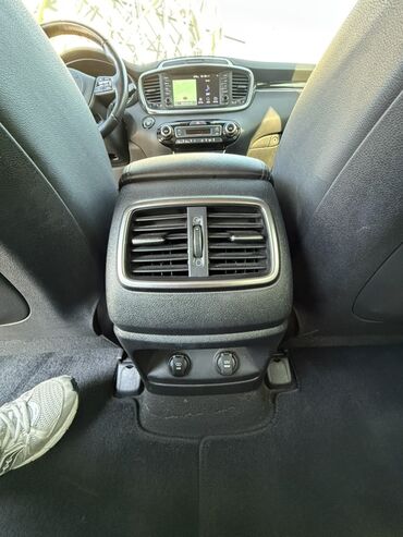 Kia: Kia Sorento: 2019 г., 2 л, Автомат, Дизель, Кроссовер — 29