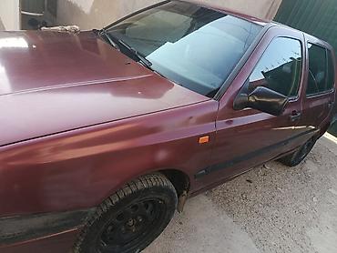 конда вит: Volkswagen Vento: 1993 г., 1.8 л, Механика, Бензин, Хэтчбэк — 5