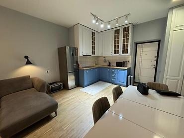 studio menziller: İcarəyə verilir 2 otaqlı yeni tikili 68 m², 8 Noyabr m. Kateqoriya — 4
