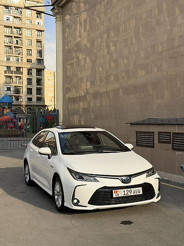 corolla s: Toyota Corolla: 2021 г., 1.8 л, Автомат, Гибрид, Седан — 2