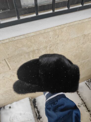 Головные уборы: Жаңы тигилген "тумактар" сатылат материал: норка баасы: 6500с Баардык — 4