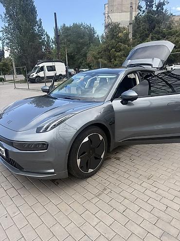 Geely: Zeekr 001: 0.1 л | 2024 г. Лифтбек — 1