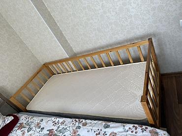 пользовались: Односпальная кровать, Б/у, С матрасом, длина - 195 см — 2