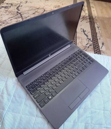 Masa və oturacaq dəstləri: HP 17 ", 512 GB