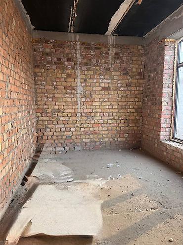Продажа коттеджей и домов: 📍 ул. Аруун 🔘6-комнатный 🔘Этажи 3 🔘264м² Продается 3-этажный дом — 6