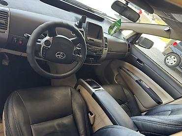 corolla 2018: Toyota Prius: 2004 г., 1.5 л, Вариатор, Гибрид, Лифтбек — 9