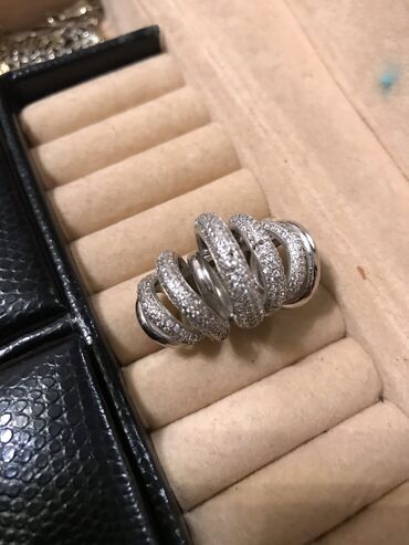 кольцо из камня: Кольцо-Серебро с камнями сваровски Размер-18 Проба-925 Не