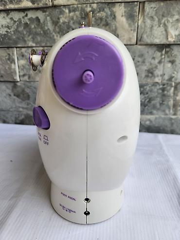 Mini prenosive šivaće mašine: Mašina za šivenje,samo probala,radi na baterije — 8