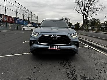 Toyota: Toyota Highlander: 2022 г., 2.5 л, Вариатор, Гибрид, Кроссовер — 6