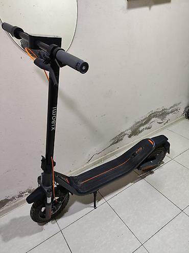 Elektrik nəqliyyatı: İşlənmiş Elektrik samokat 12", 751 - 1000 Vt, 16 - 25 km/s, Ünvandan götürmə, Pulsuz çatdırılma — 4