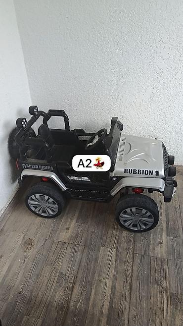 Uşaq maşını – “Speed Riders / Rubbion” elektrikli cip tipli model -