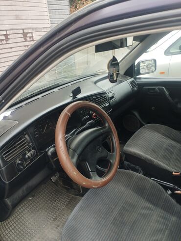 купить запчасти на скутер: Volkswagen Golf: 1992 г., 1.8 л, Механика, Бензин