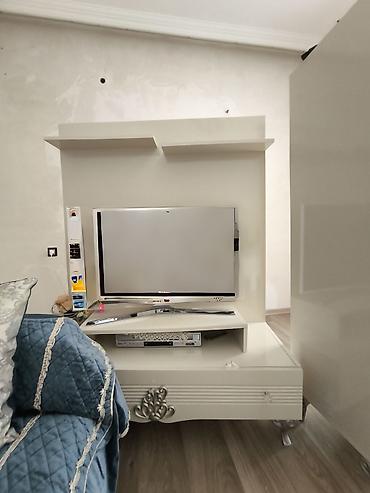 stend: Tv stendi və vitrin dəsti - Rəng: açıq krem/bej, parlaq səth - Stil — 3