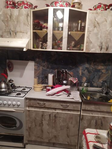 kuxna mebeli ucuz: Mebel kuxna uycun,yaxsi veziyetde.120 manat